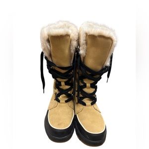 Sorel Aivali IV snow boots size 9
